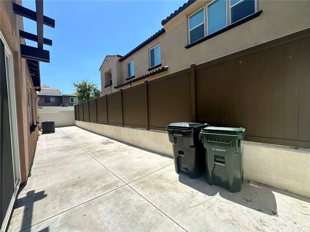 2326 Village Ct - Photo 14