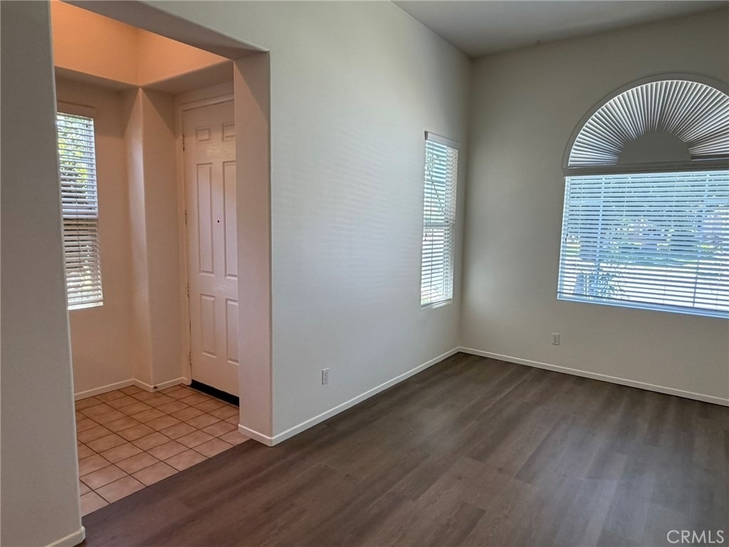 36168 Leeds Street - Photo 15