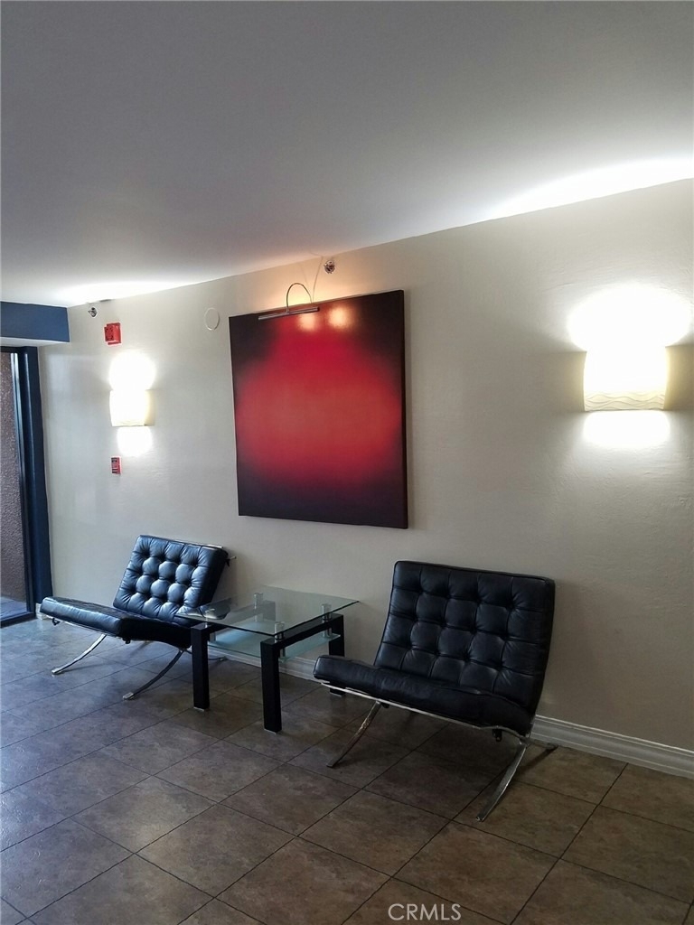 21550 Burbank Boulevard - Photo 16