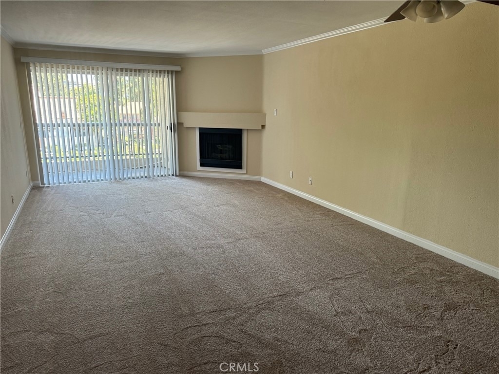 21550 Burbank Boulevard - Photo 5