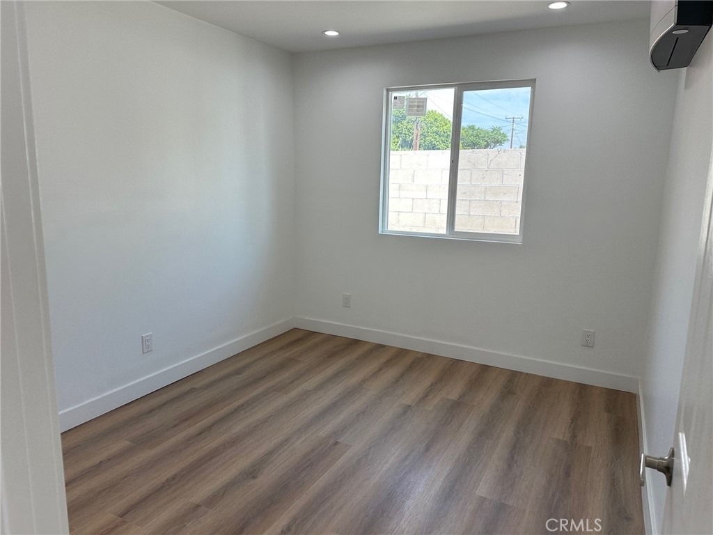 619 S Brand Boulevard - Photo 10