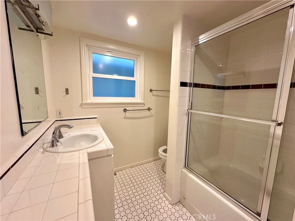 453 29th Street - Photo 11