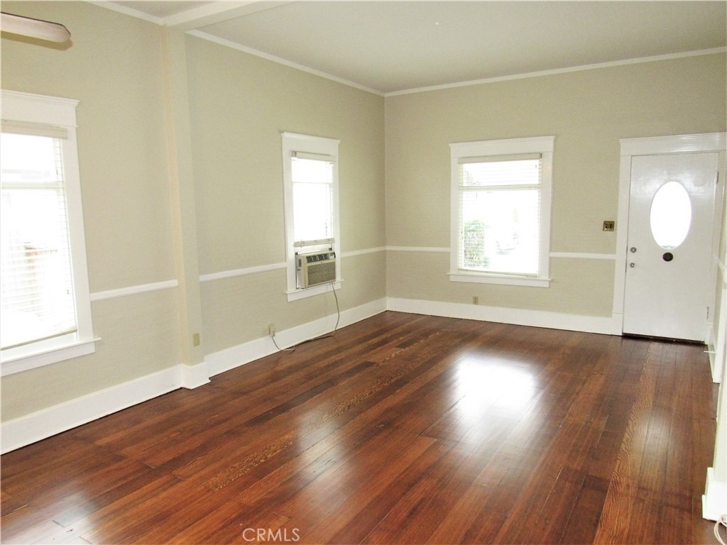 478 S Grand - Photo 3