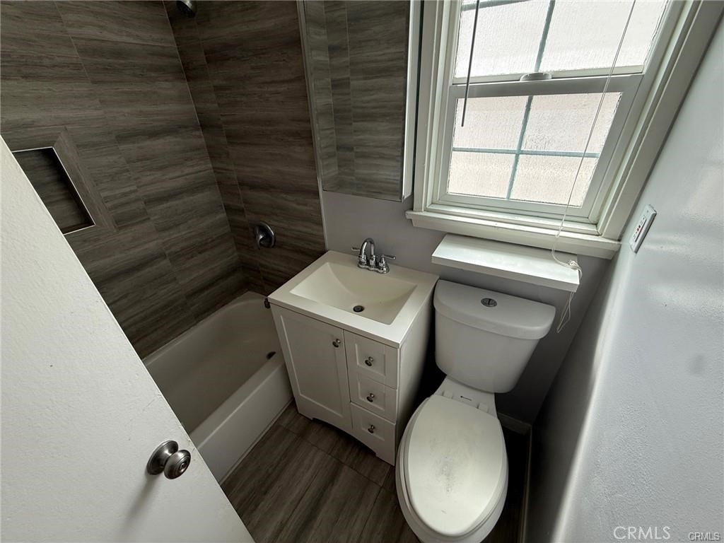 417 E Walnut - Photo 11