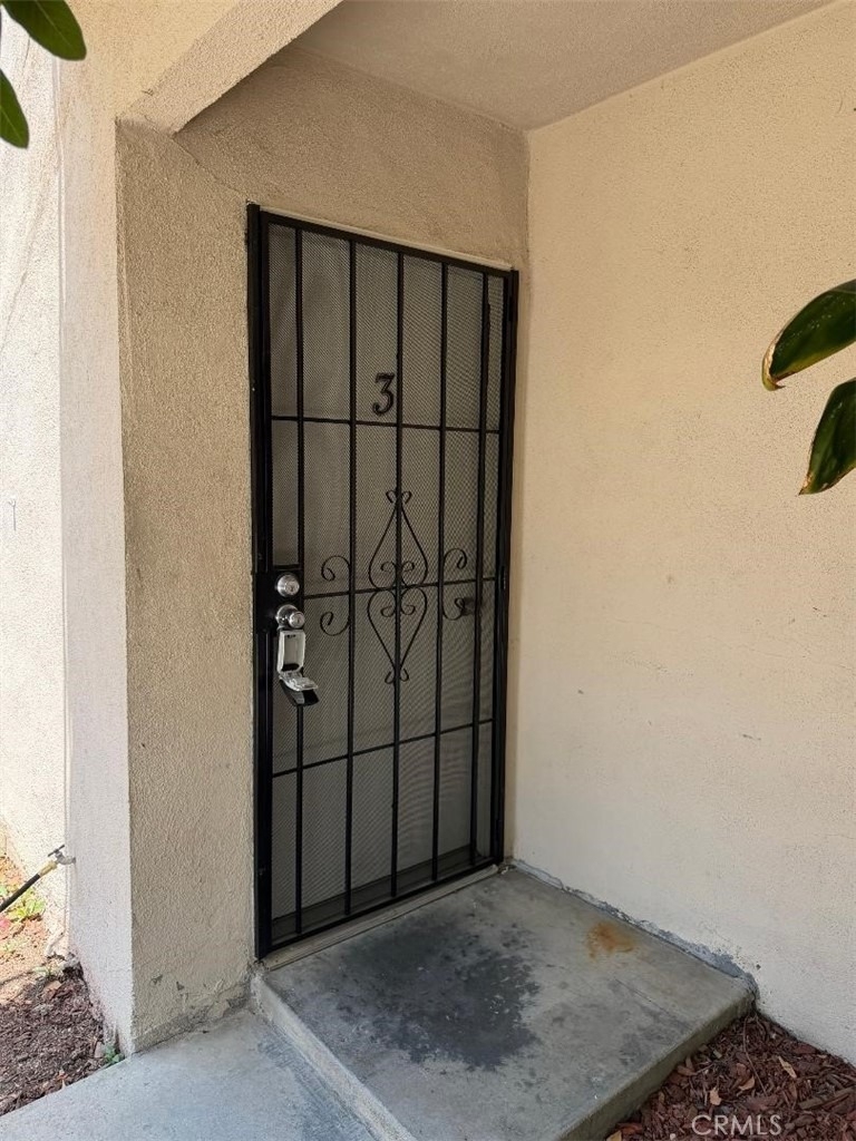 1013 S Tamarack - Photo 0