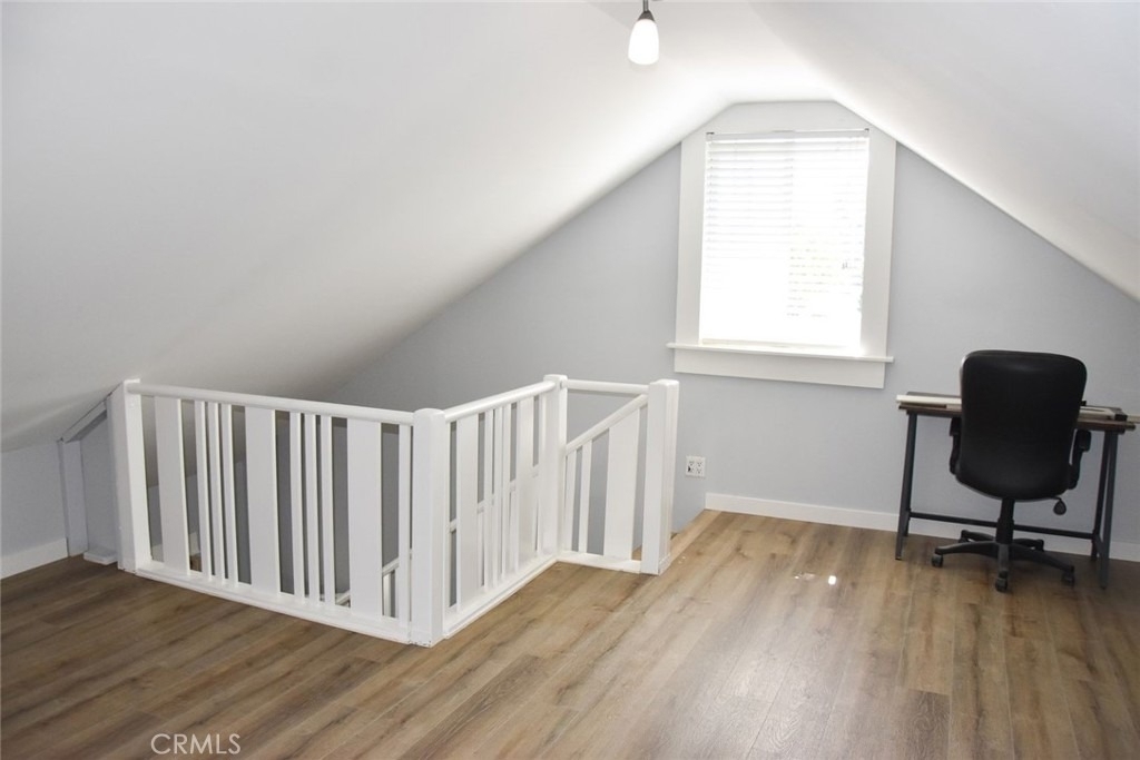166 Cambridge - Photo 22