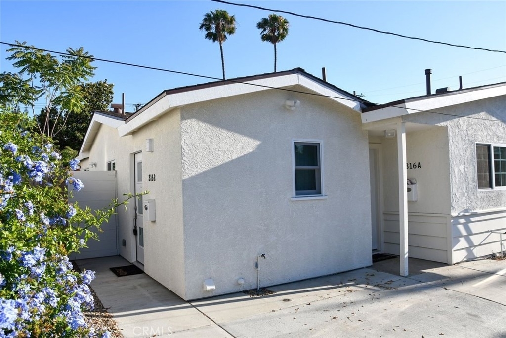 316 Parker - Photo 0