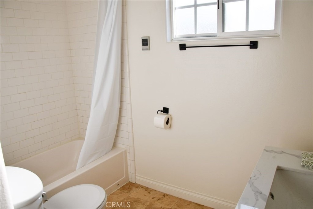 316 Parker - Photo 16