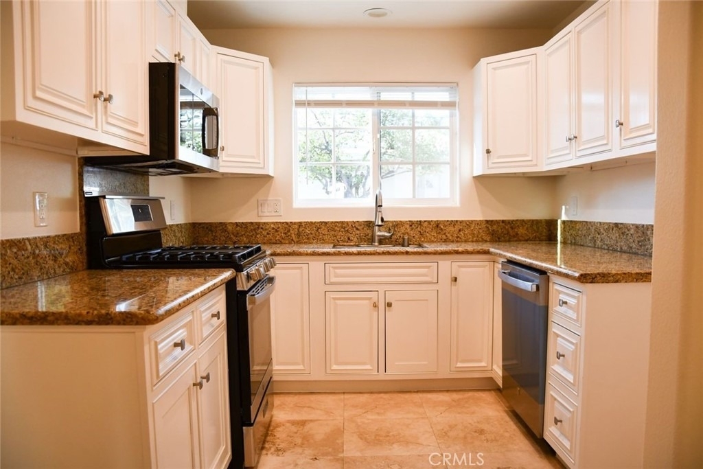 316 Parker - Photo 8