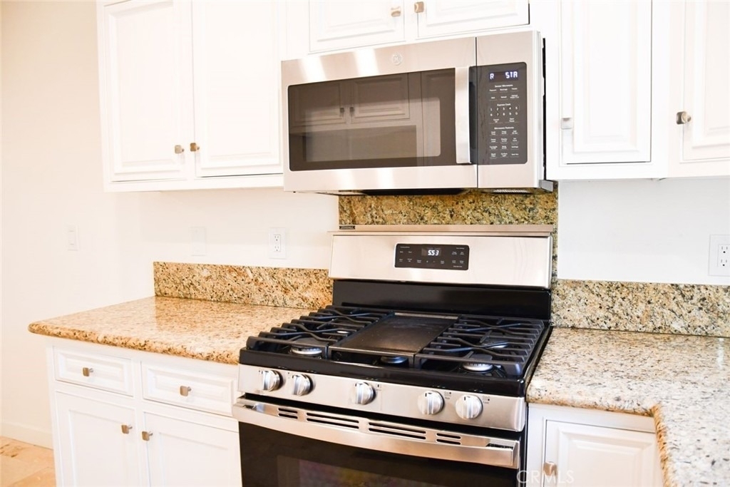 316 Parker - Photo 7