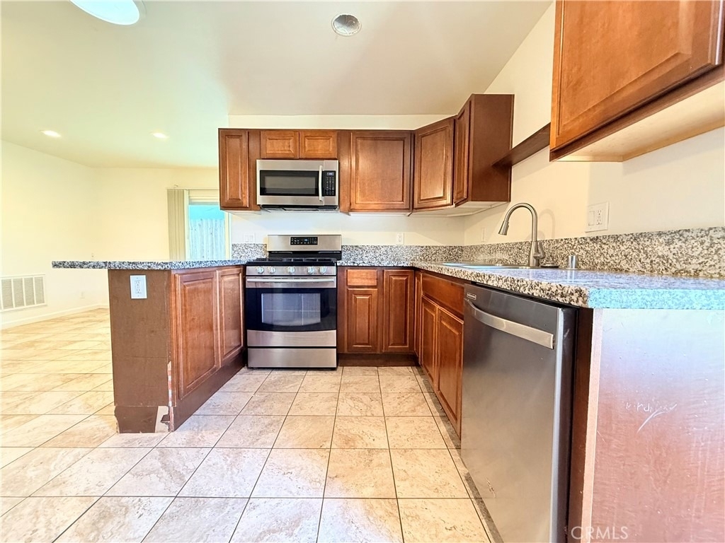 145 Park - Photo 0