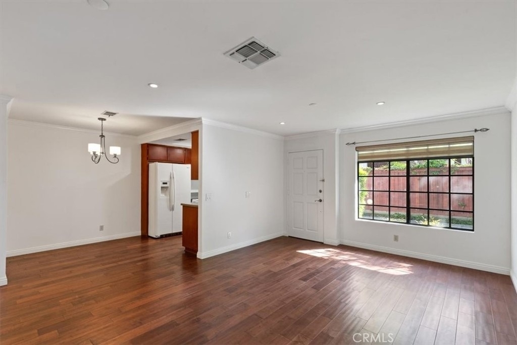 1001 N Monterey - Photo 3