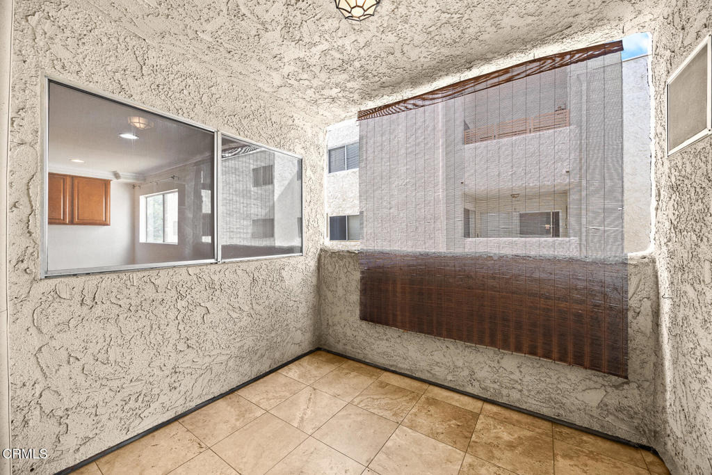 1339 N Columbus Avenue - Photo 14