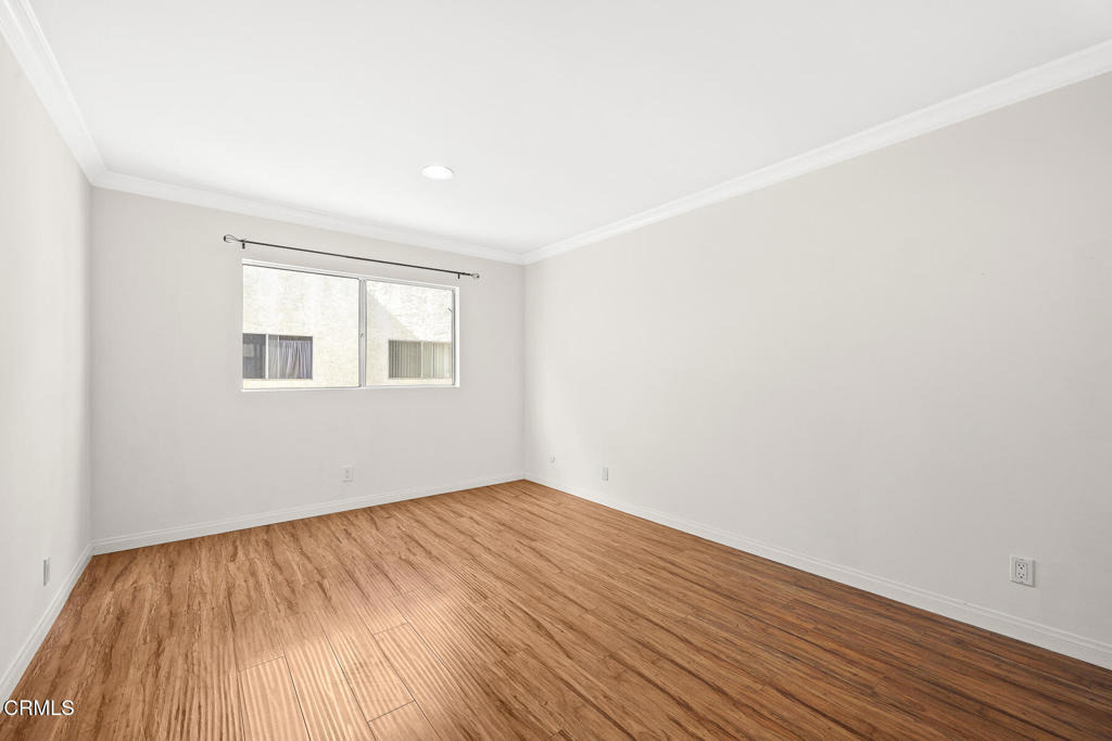1339 N Columbus Avenue - Photo 18