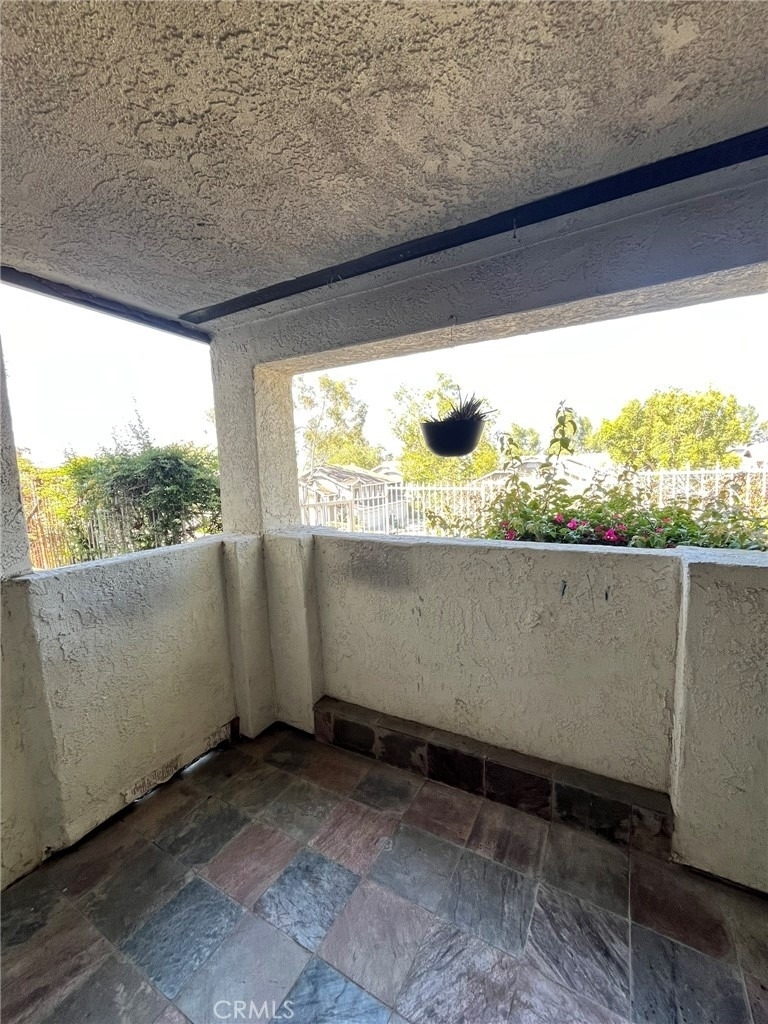 23335 La Crescenta - Photo 6