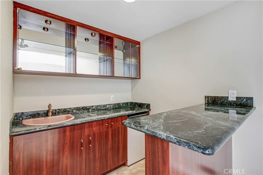7560 Hollywood - Photo 9