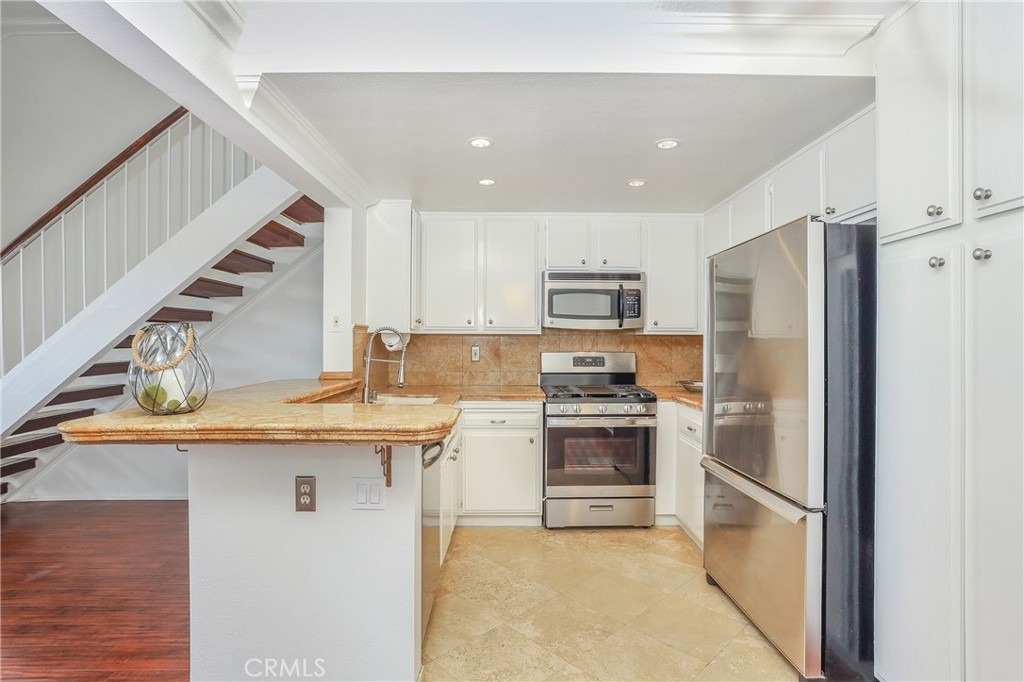 24491 Mozer Drive - Photo 9