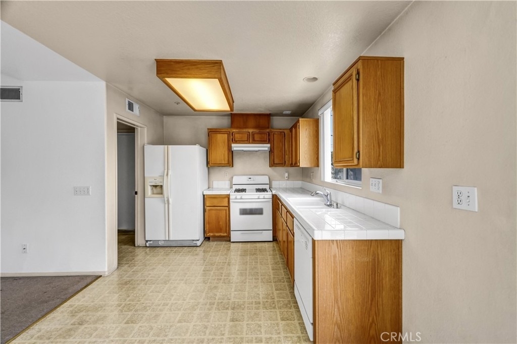 465 E Afton Lane - Photo 4