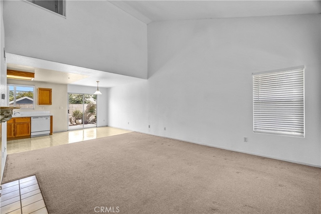 465 E Afton Lane - Photo 9