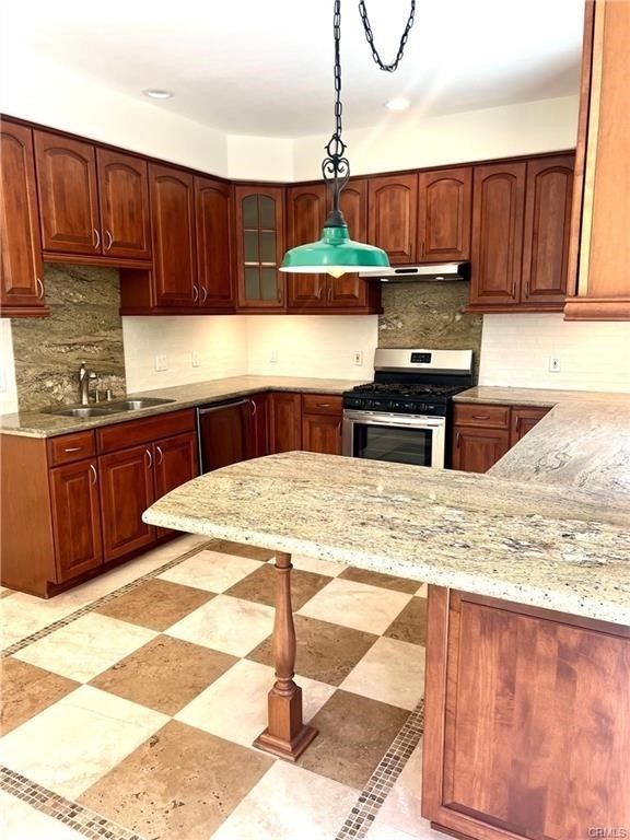 25292 De Salle - Photo 1