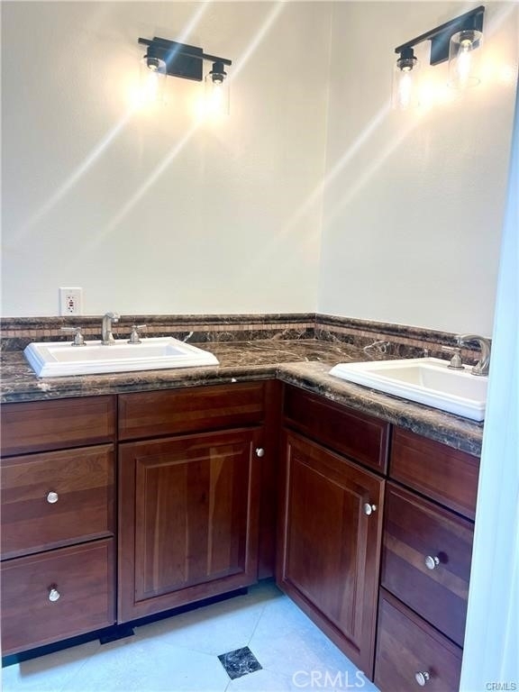 25292 De Salle - Photo 17