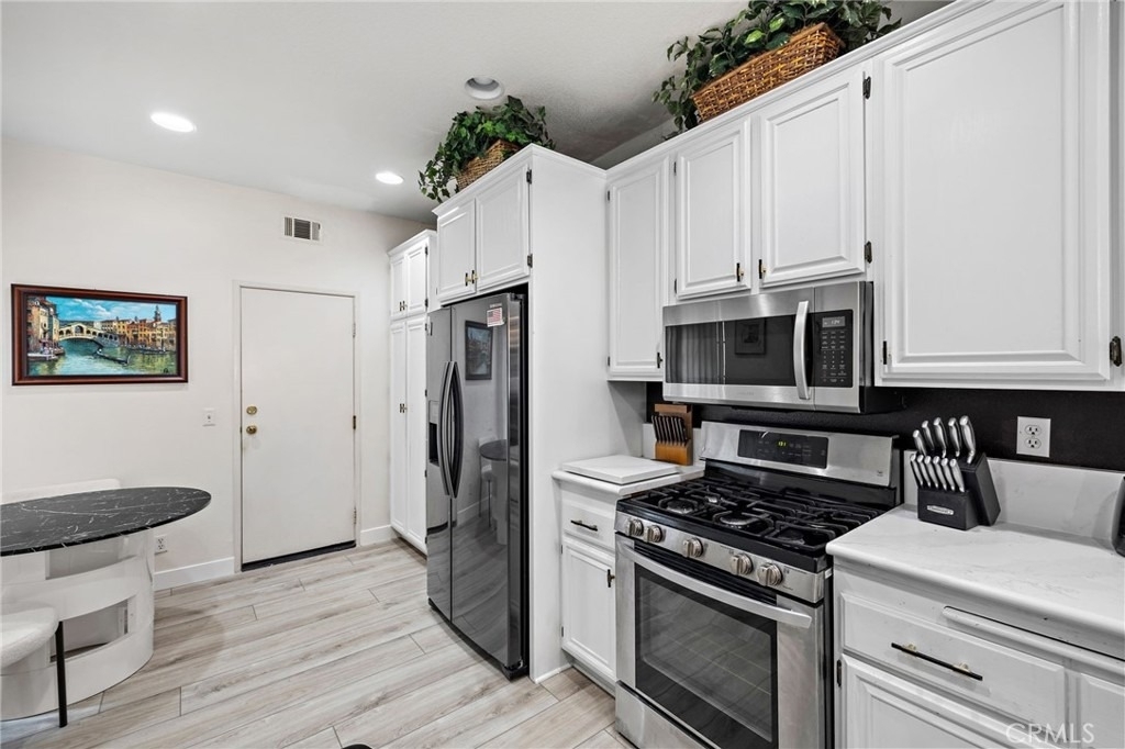 90 Mayfair - Photo 9