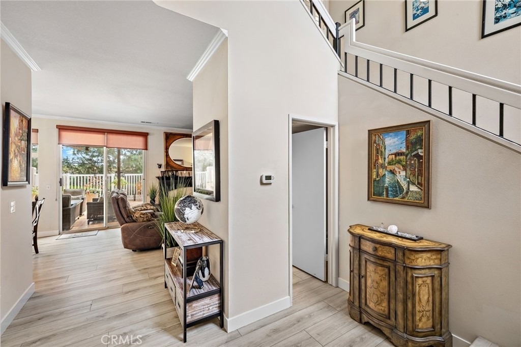 90 Mayfair - Photo 2
