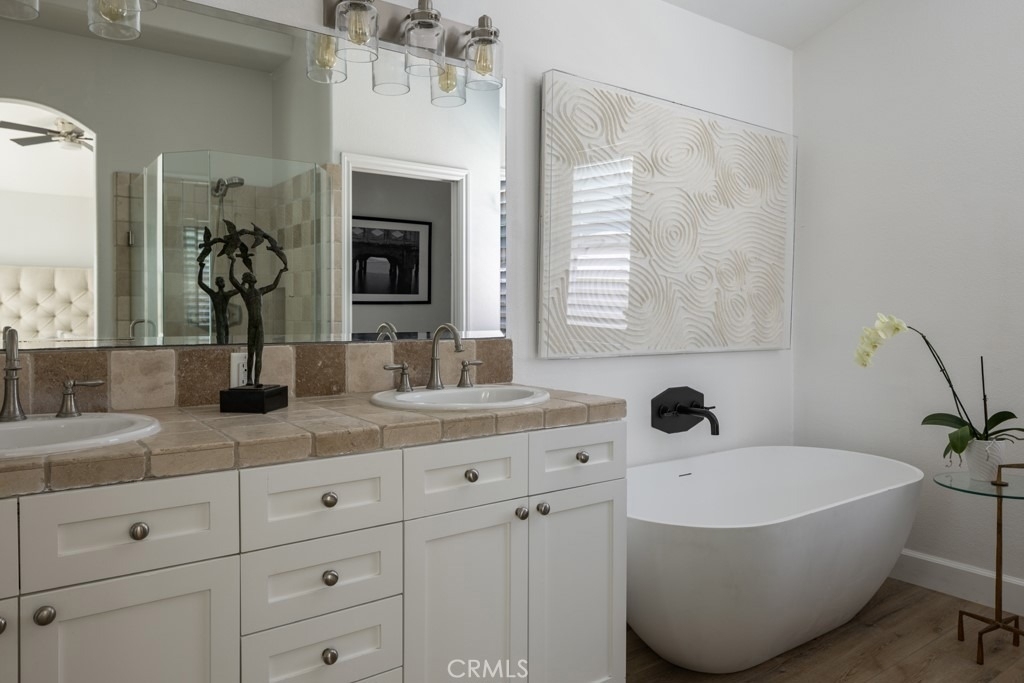 618 Iris - Photo 14