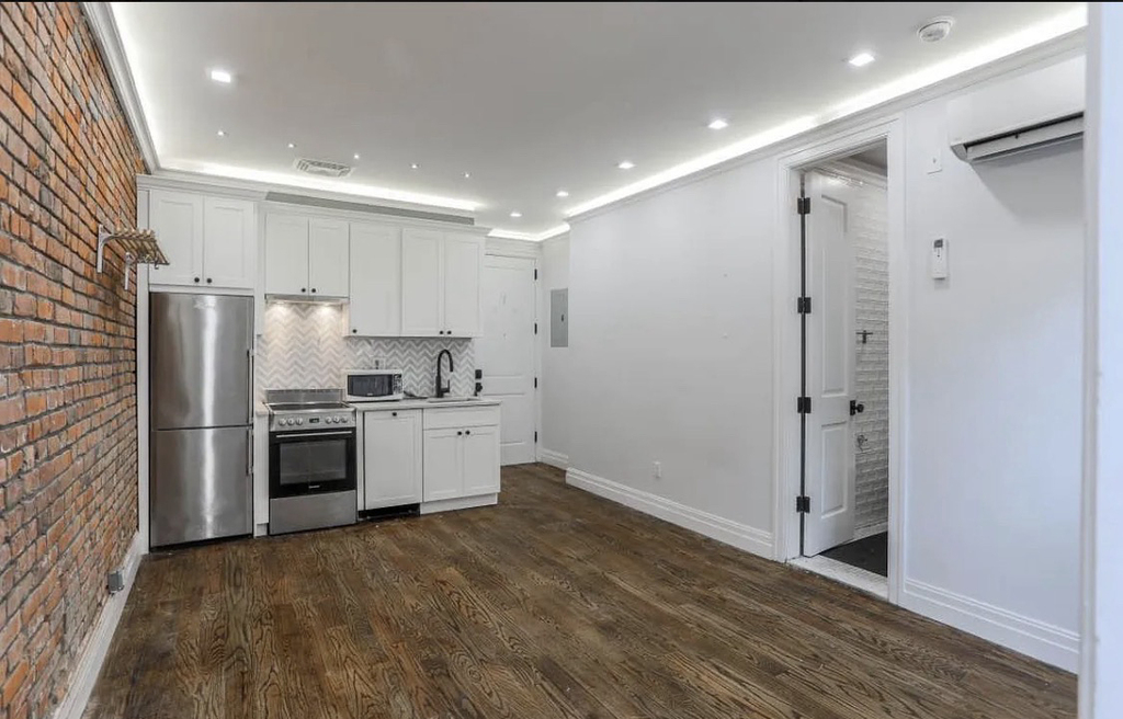 43 Columbia Place - Photo 0