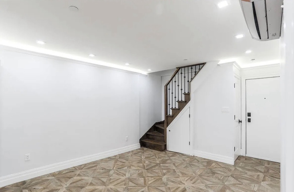 43 Columbia Place - Photo 3