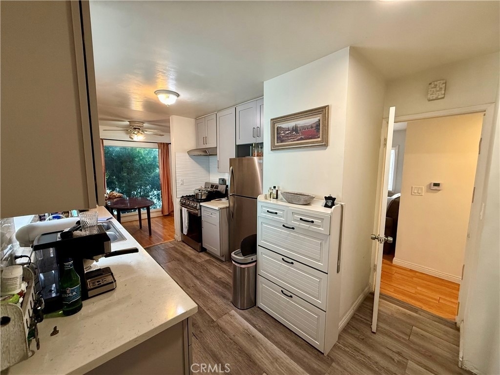 408 N Pacific Ave - Photo 1