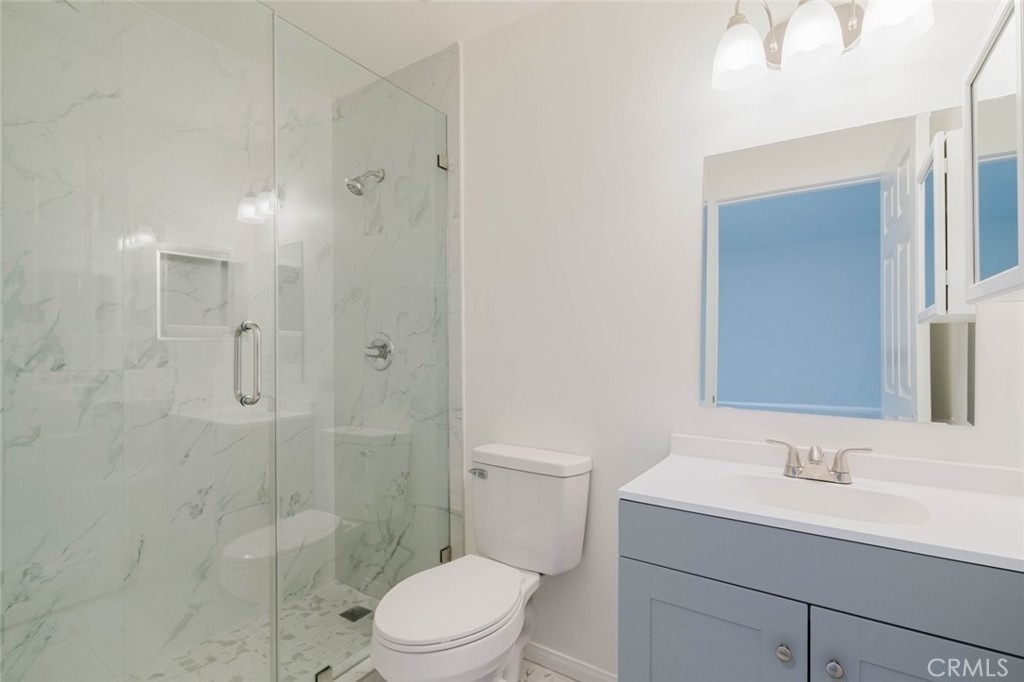 18347 Saticoy Street - Photo 24
