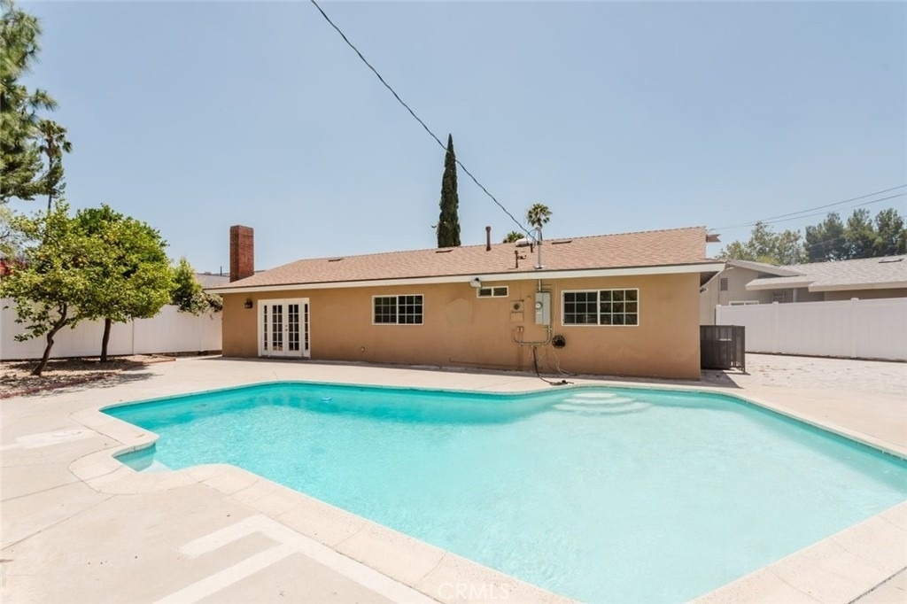 9540 Debra Avenue - Photo 47
