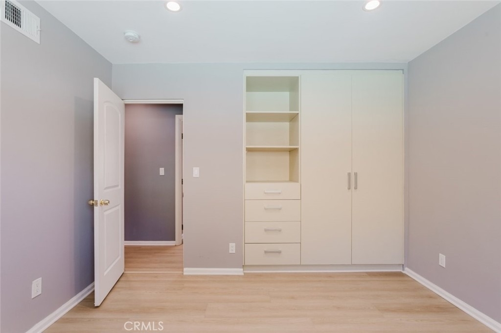 9540 Debra Avenue - Photo 35