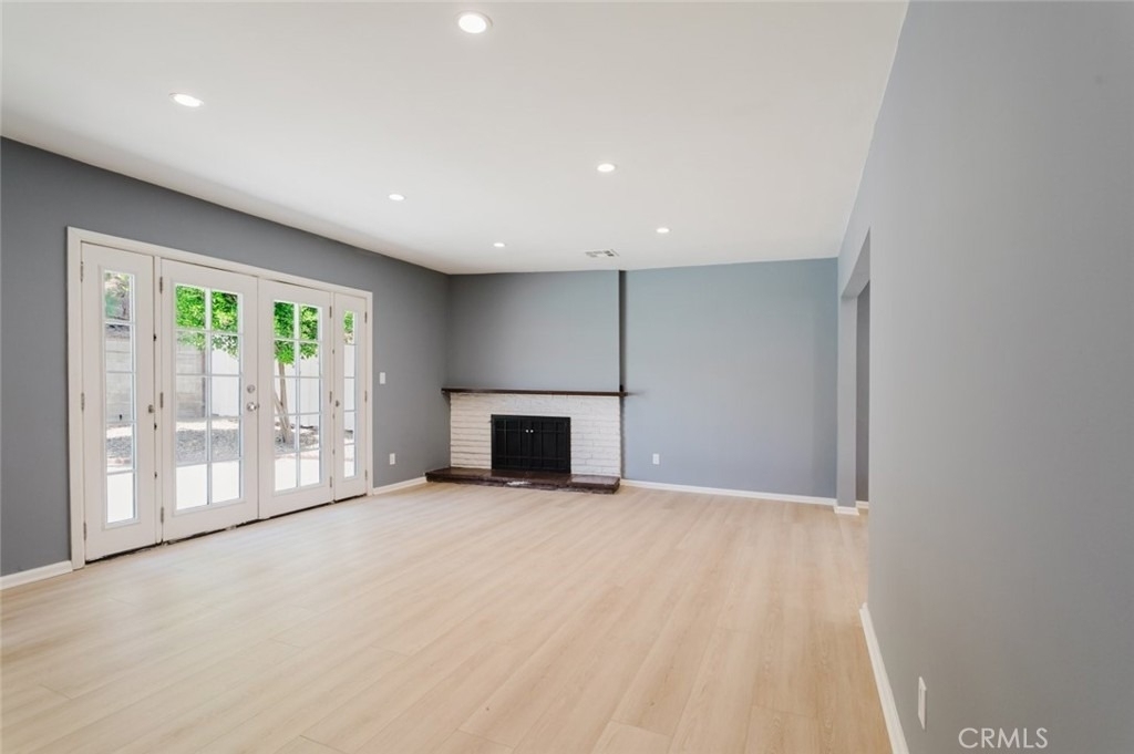9540 Debra Avenue - Photo 5