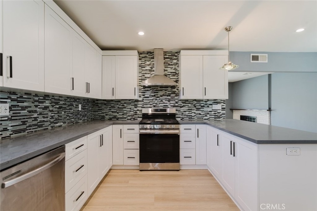 9540 Debra Avenue - Photo 15