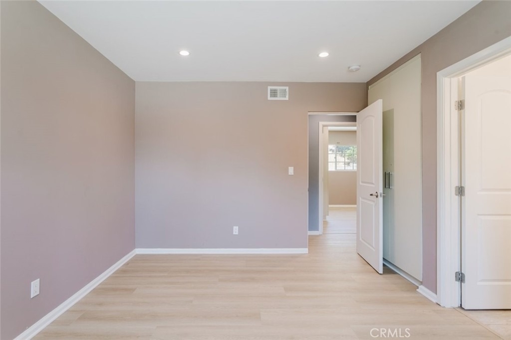 9540 Debra Avenue - Photo 20