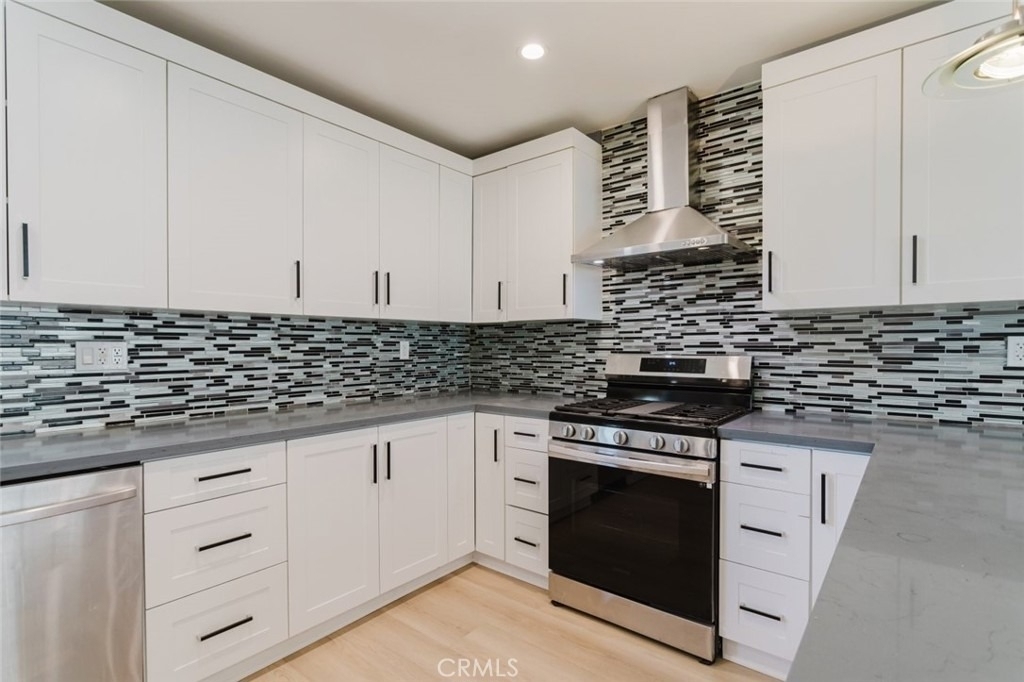 9540 Debra Avenue - Photo 12