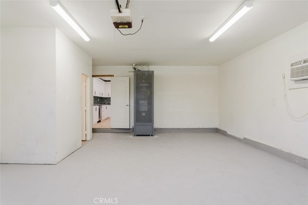 9540 Debra Avenue - Photo 41