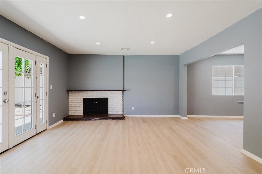 9540 Debra Avenue - Photo 6