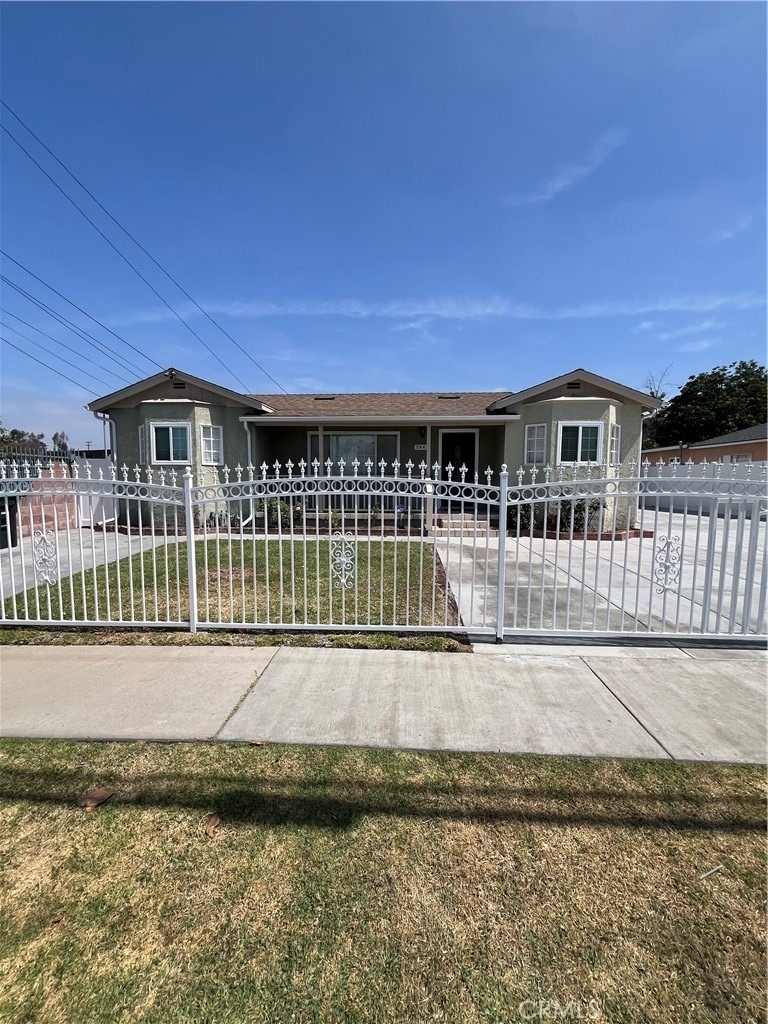 9441 Beverly Street - Photo 0