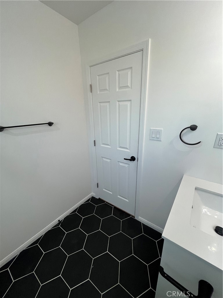 9441 Beverly Street - Photo 32