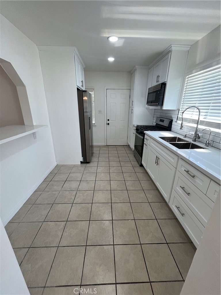 9441 Beverly Street - Photo 13