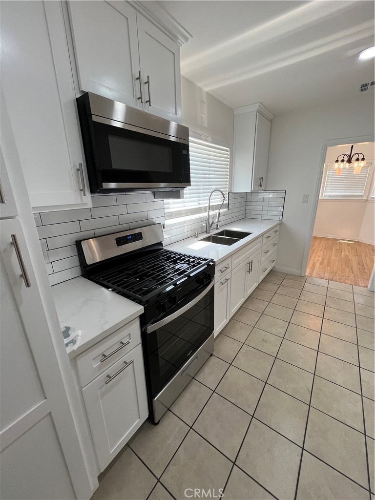 9441 Beverly Street - Photo 10