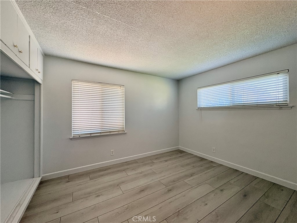 637 Geneva Avenue - Photo 10