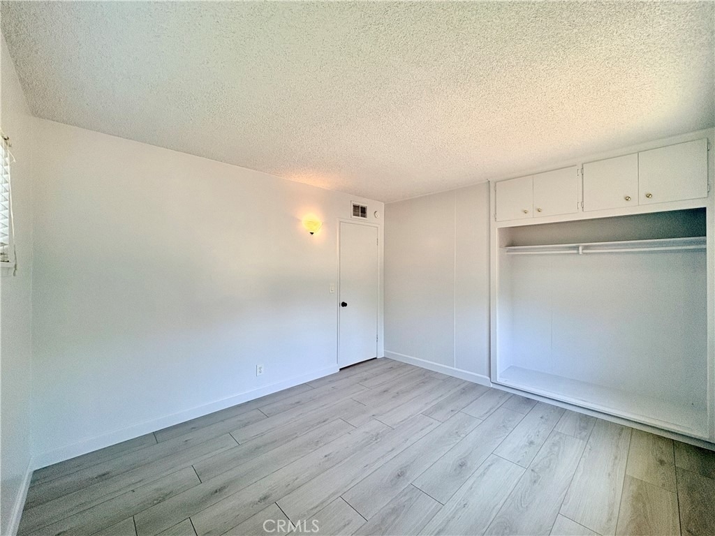 637 Geneva Avenue - Photo 13