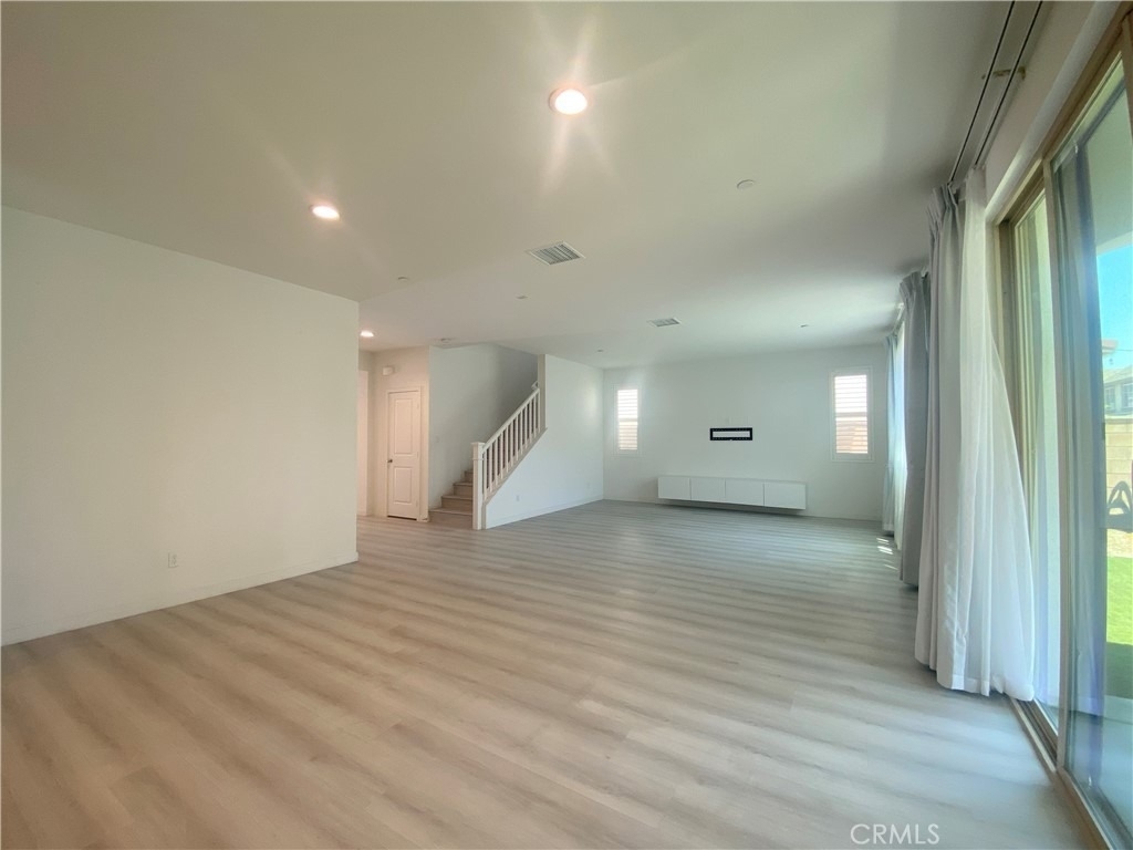 2932 E Silver Sky Drive - Photo 4