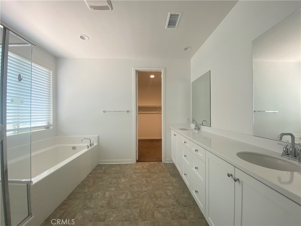 2932 E Silver Sky Drive - Photo 18