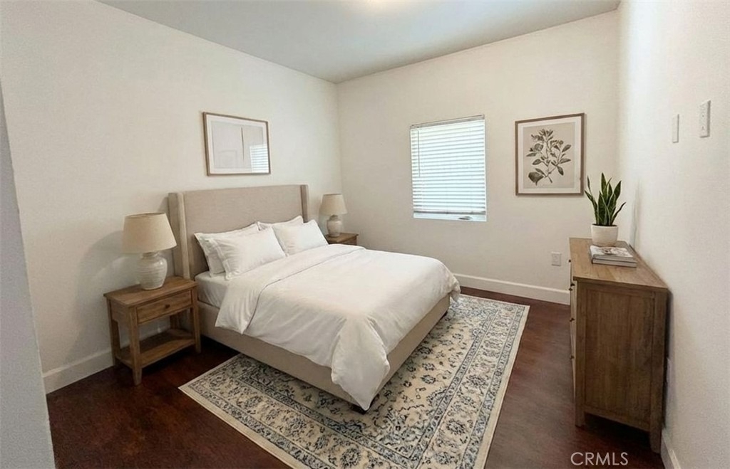 1861 S Longwood Avenue - Photo 3