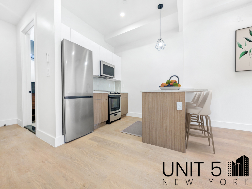 690 Mac Donough Street - Photo 0